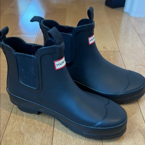 Hunter Classic Chelsea Boots - Picture 3 of 5